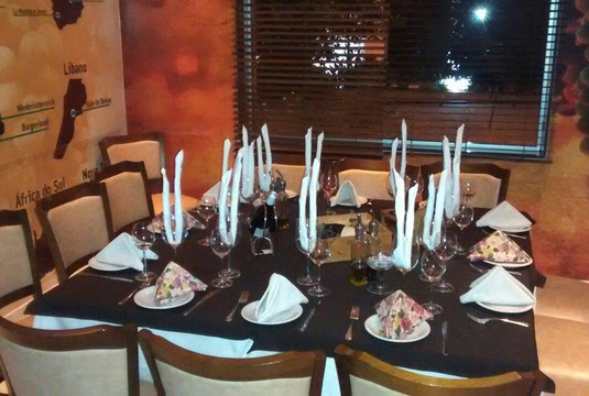 Bebedouro餐馆和美食-Bombom