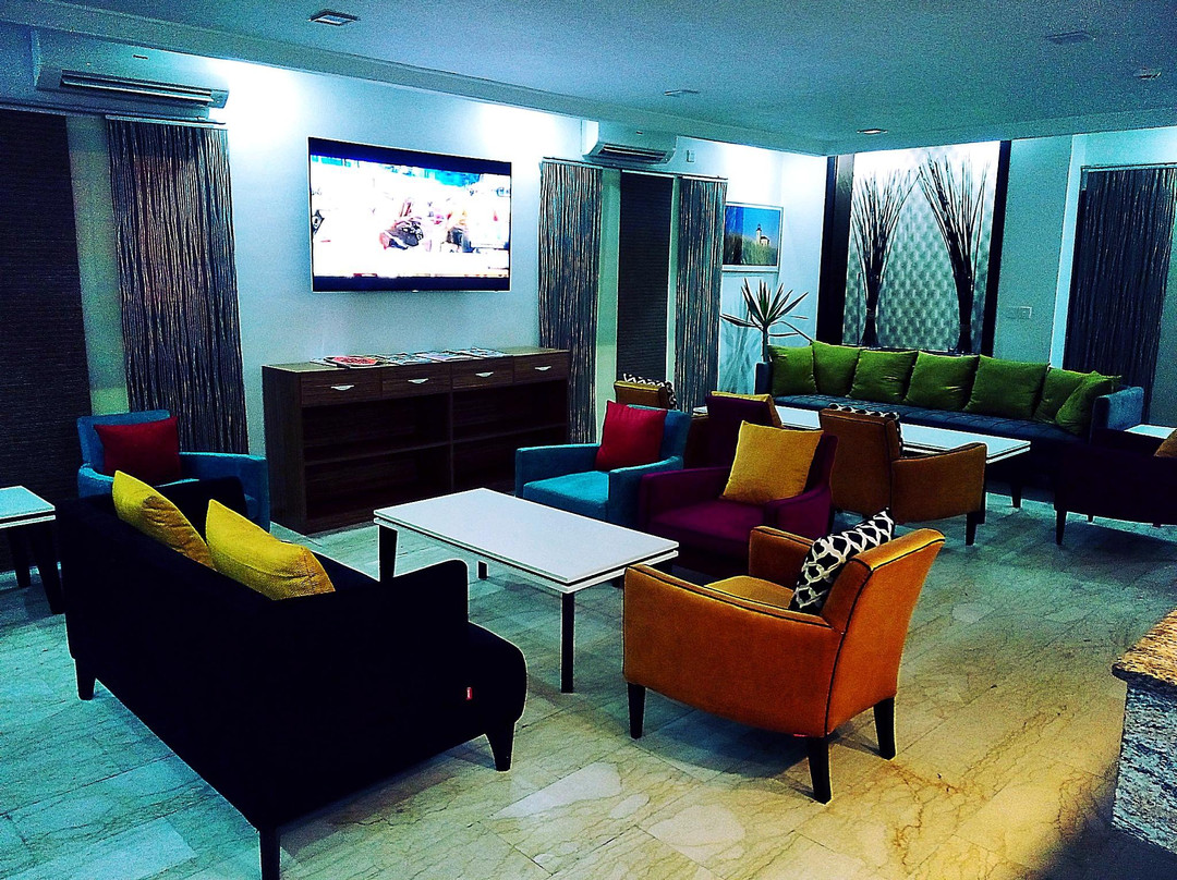 Polo Court Hotel主图