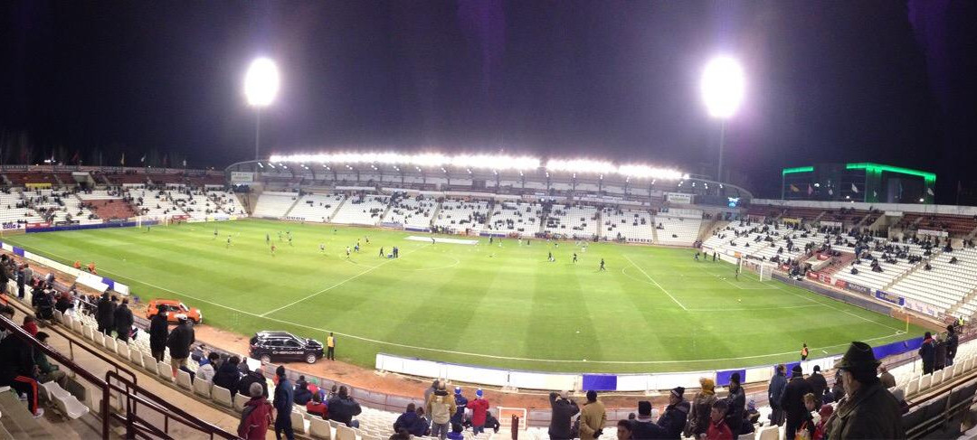 Estadio Carlos Belmonte景点图片