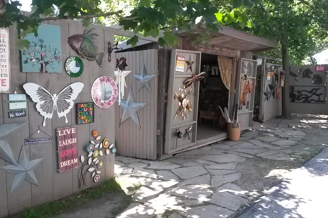 Grumblin' Granny's景点图片