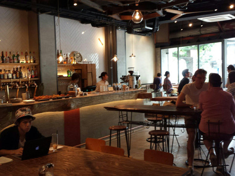 Cafe & Bar, Len 京都河原町主图