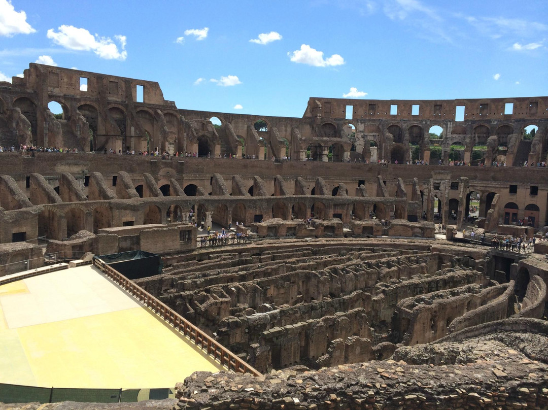 Italy in Limo - Day Tours景点图片