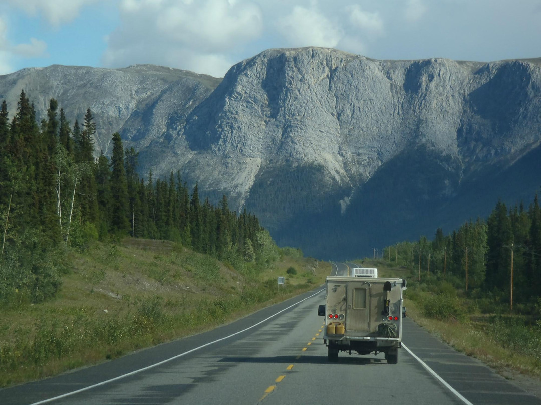 Johnson's Crossing旅游攻略图片