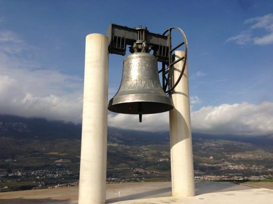 Campana dei Caduti景点图片
