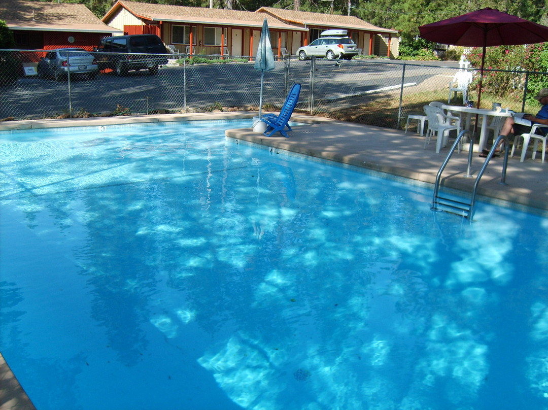 Shasta Lake Motel主图