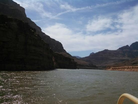 Bighorn Hummer Tours旅游团-拉斯维加斯必去景点