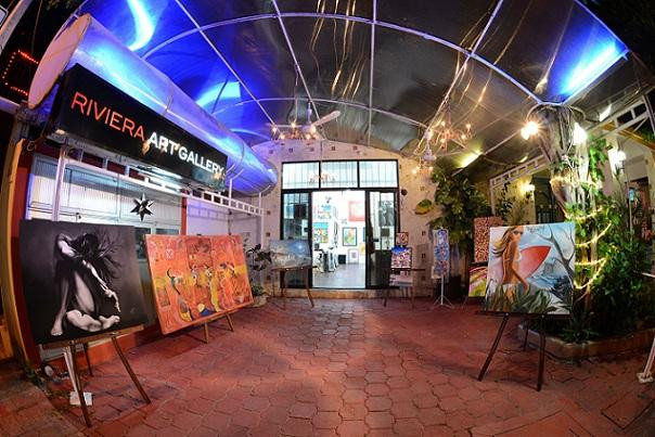 Riviera Art Gallery景点图片
