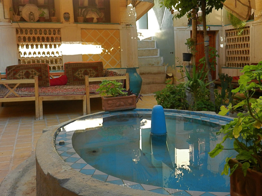 Golshan Traditional Hostel主图