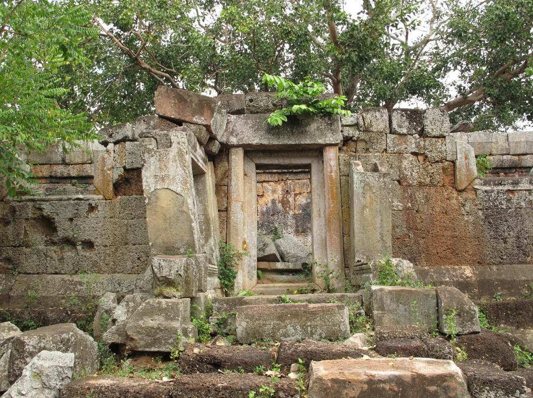 Phnom Chisor-Rovieng必去景点