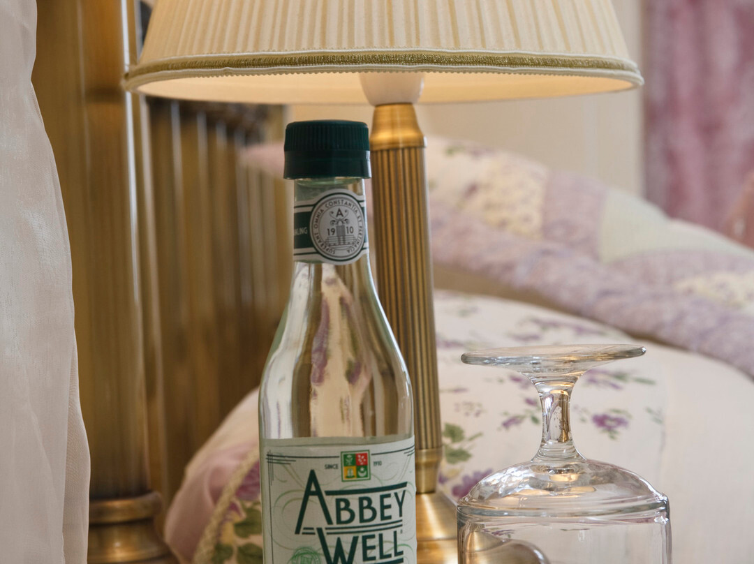 Broadfield Hotel主图