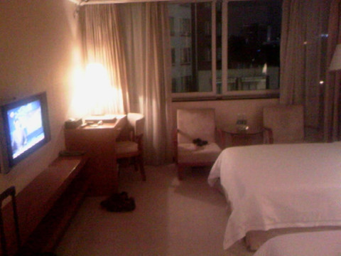 金銮富众酒店主图