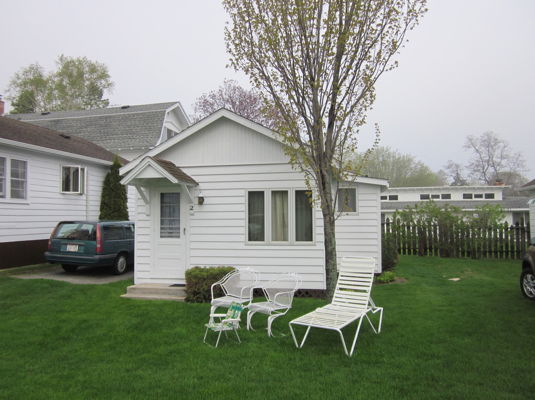 Edgewater Cottages
