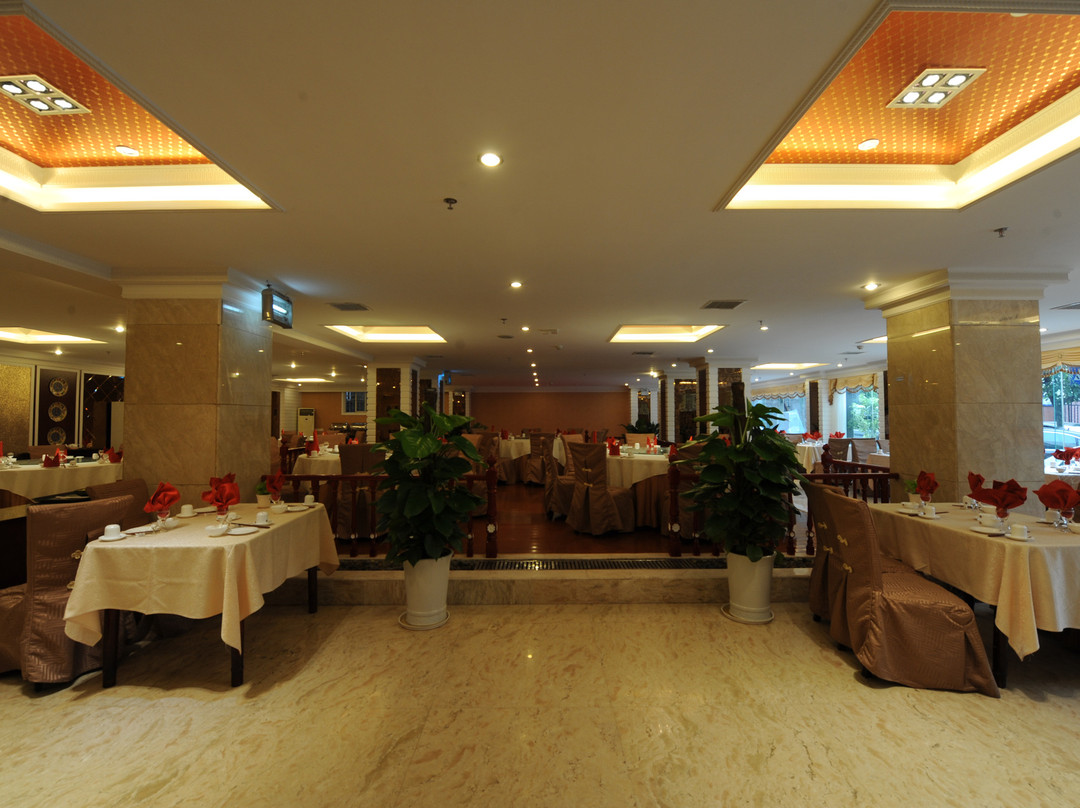 蜀峰花园酒店主图