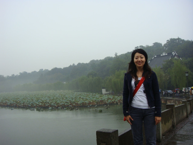 杭州西湖柳莺里酒店主图