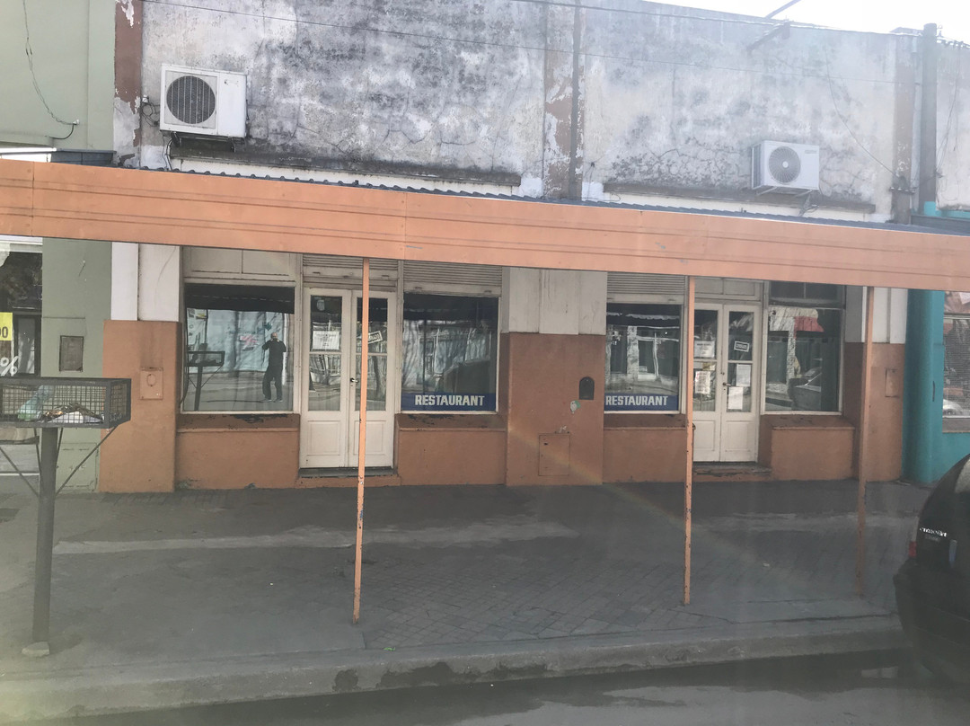 Pehuajo餐馆和美食-El Alero