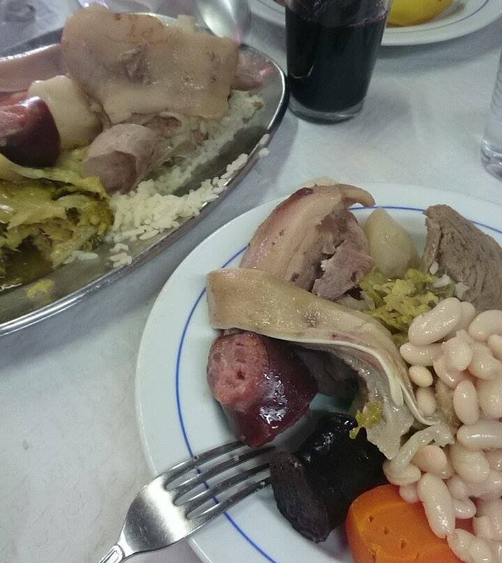 Adega Típica Chico Pequeno