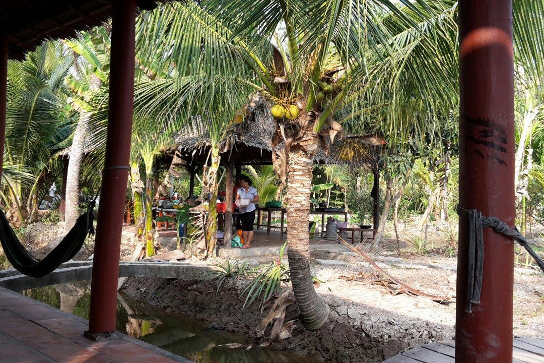 Dua Xanh Nam Bo Homestay
