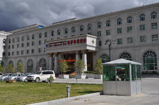 拉萨吾思藏酒店（大昭寺店）主图