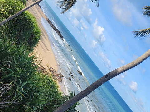 拉维瓦林温泉度假酒店主图