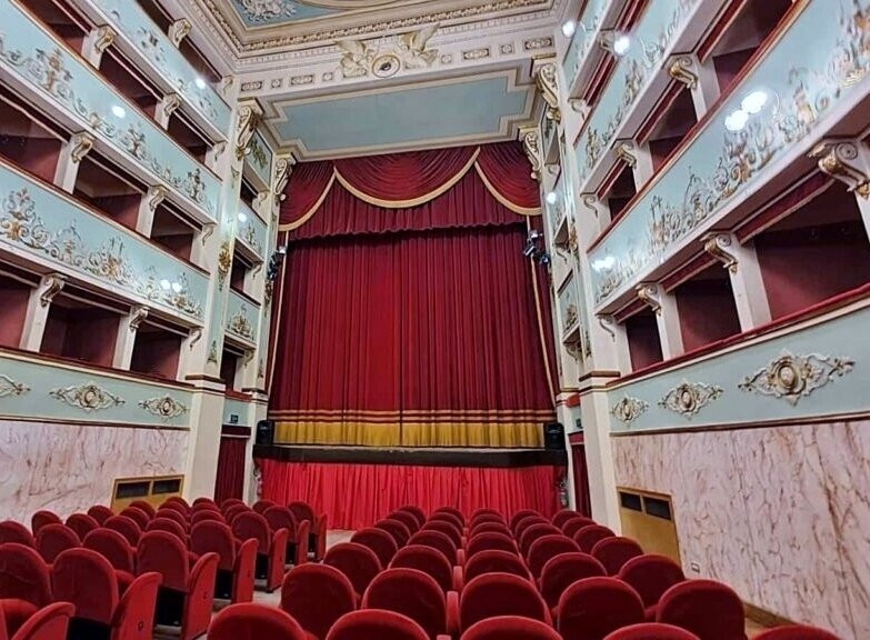 Teatro Serpente Aureo景点图片