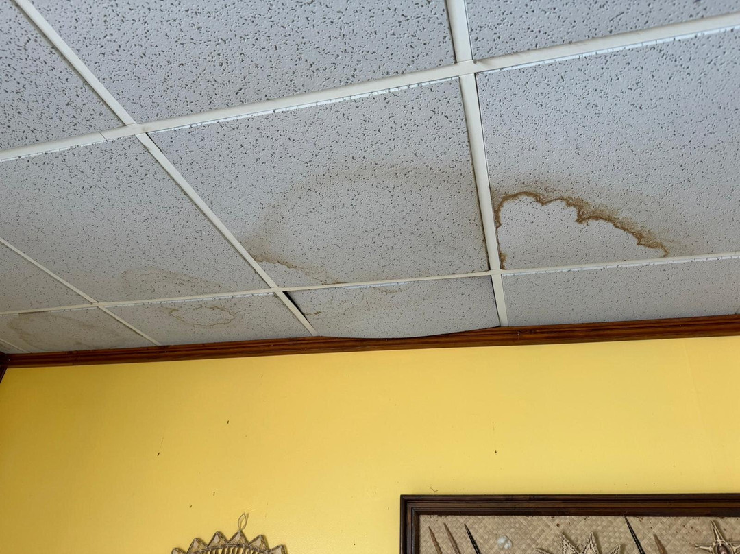 Truk Stop Hotel主图