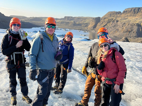 Ice Hunters-维克必去景点