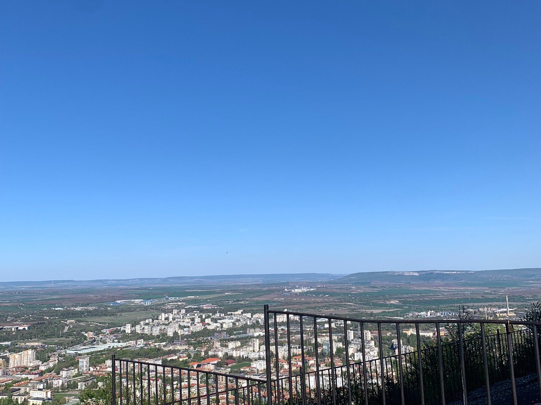 Monument "1300 Years of Bulgaria"景点图片