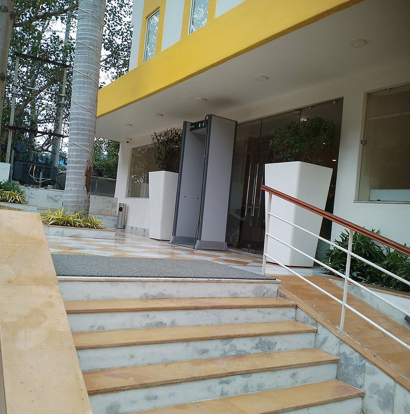 Bloom Hotel - Sector 19