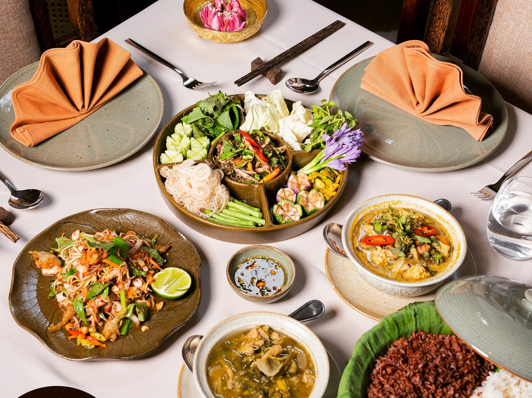 Phteah Bay Phoum Khmer Restaurant