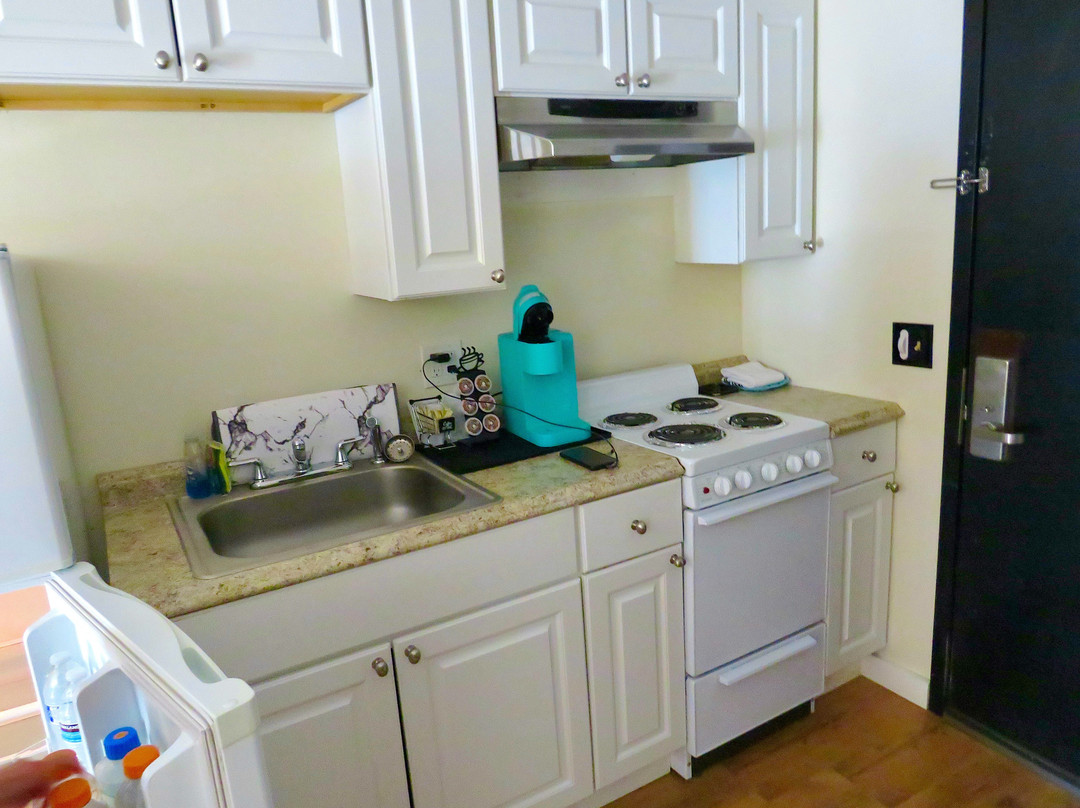 Colonial Inn Ellsworth主图