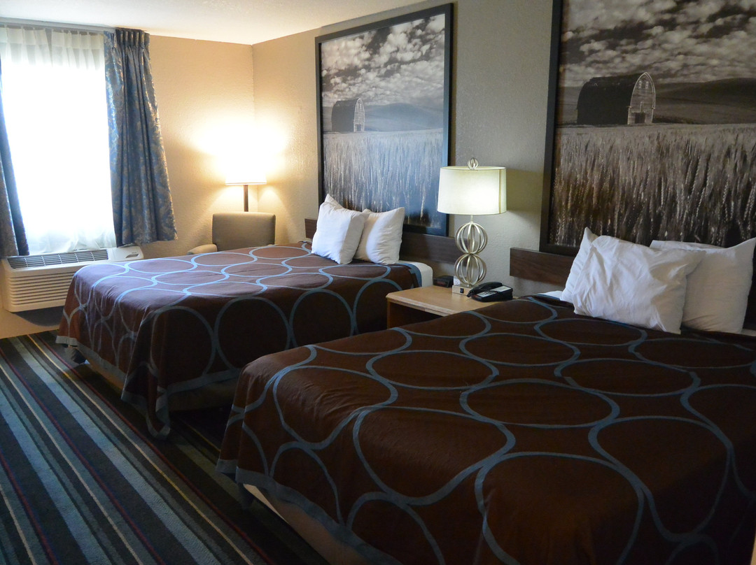 Super 8 by Wyndham Spokane/West主图