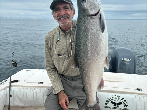 Angler's Edge Fishing Charters-多伦多必去景点