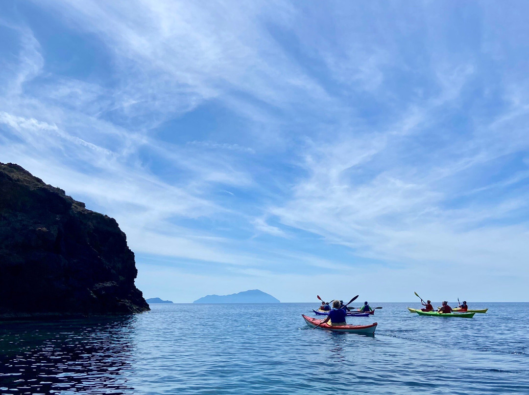 Sea Kayak Milos景点图片