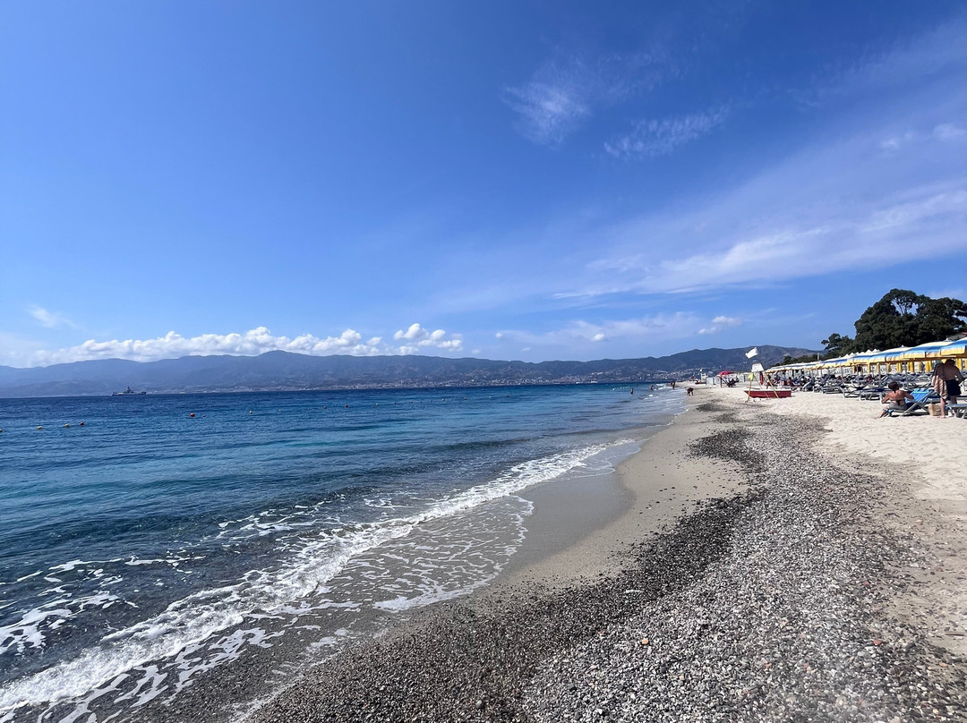 Regent Beach Hotel & Apartments主图