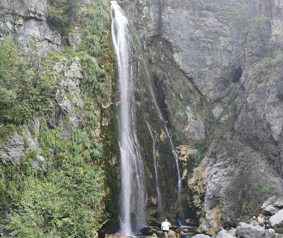 Grunasi Waterfall-Theth必去景点