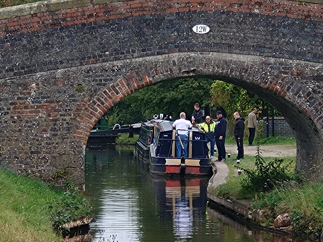 Crest Narrowboats景点图片