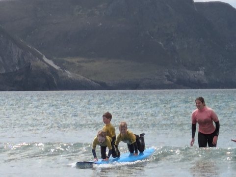 Blackfield Surf School-Achill Island必去景点