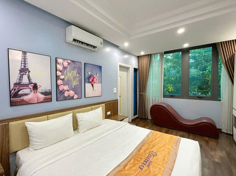 珠穆朗玛酒店主图