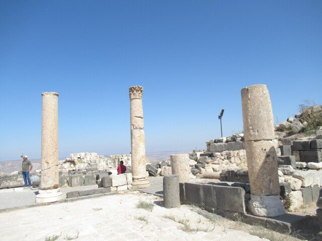 Gadara: The Roman Aqueduct-Irbid必去景点