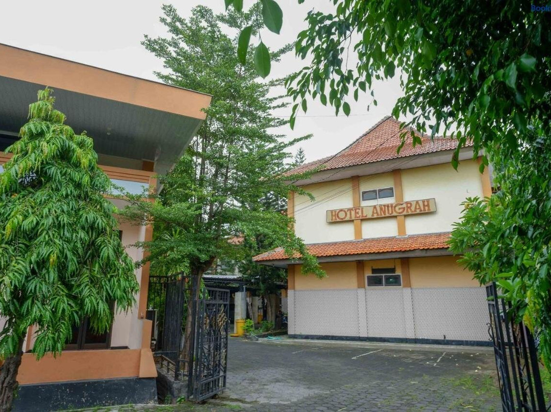 Urbanview Hotel Anugrah Kendal