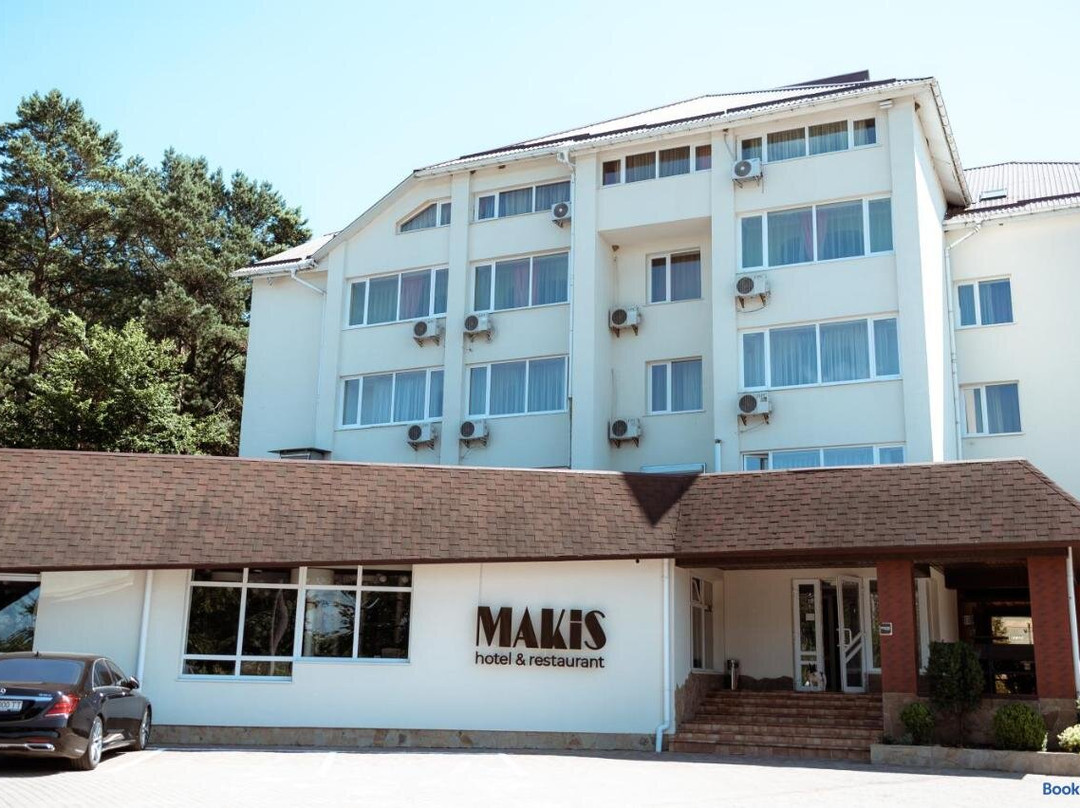 HotelʹNo-Restorannyy Kompleks Makis