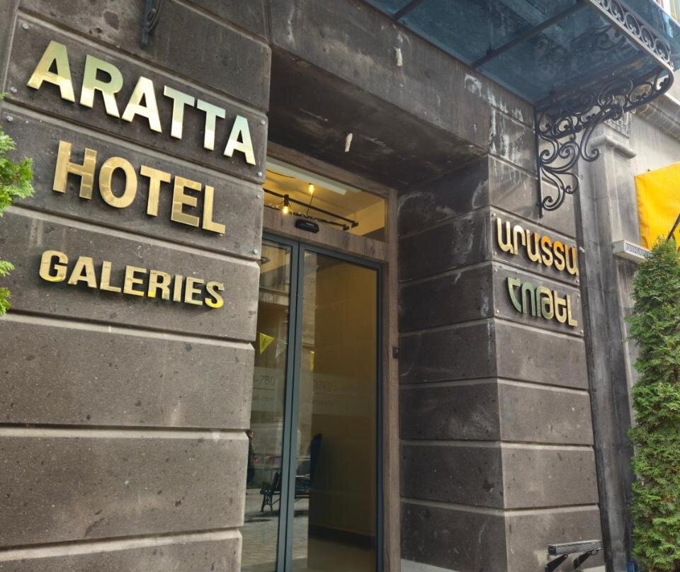 Aratta Royal Hotel