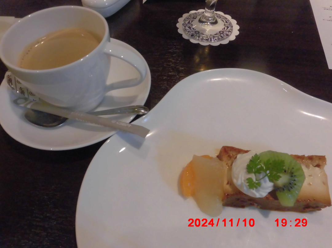 阿罗蕾酒店主图