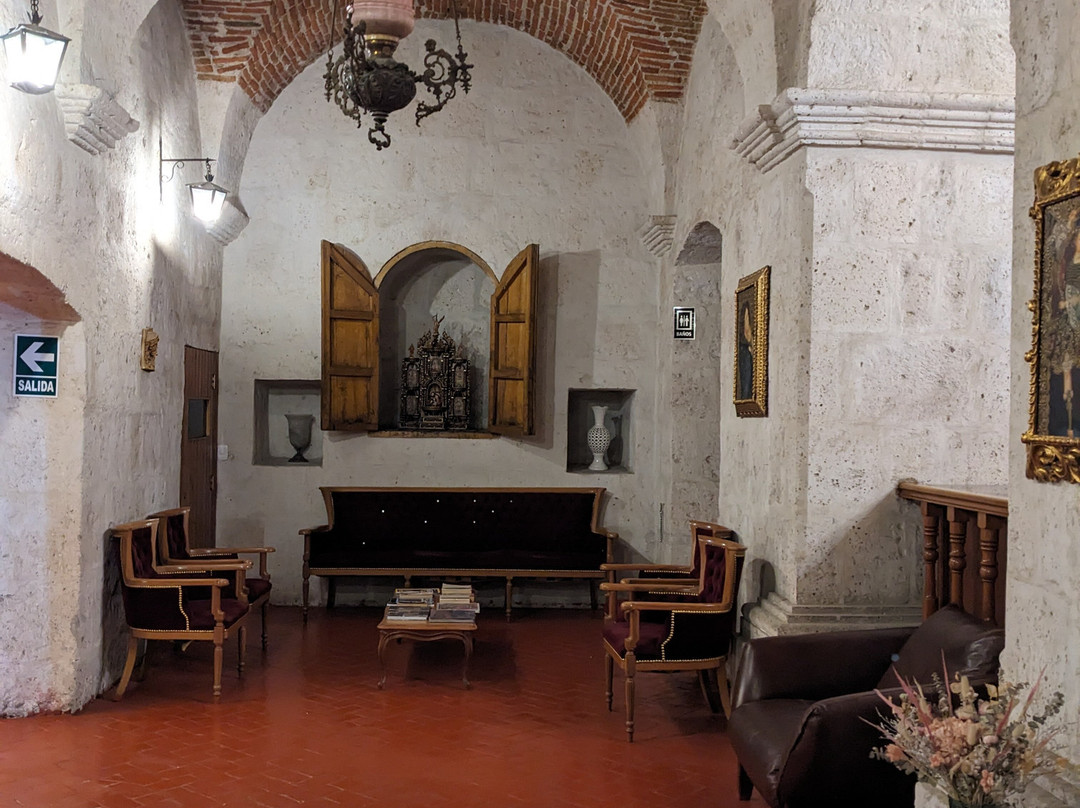 Los Tambos - Colonial主图