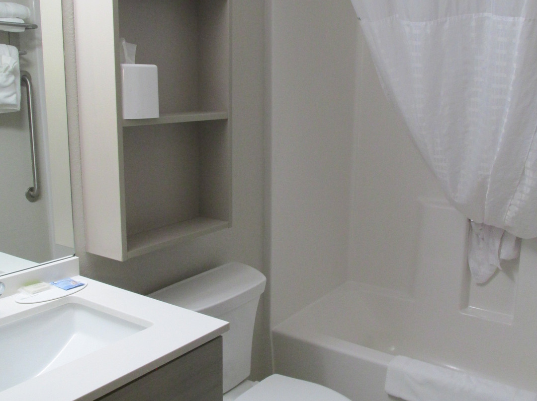 Microtel Inn & Suites by Wyndham Perry主图