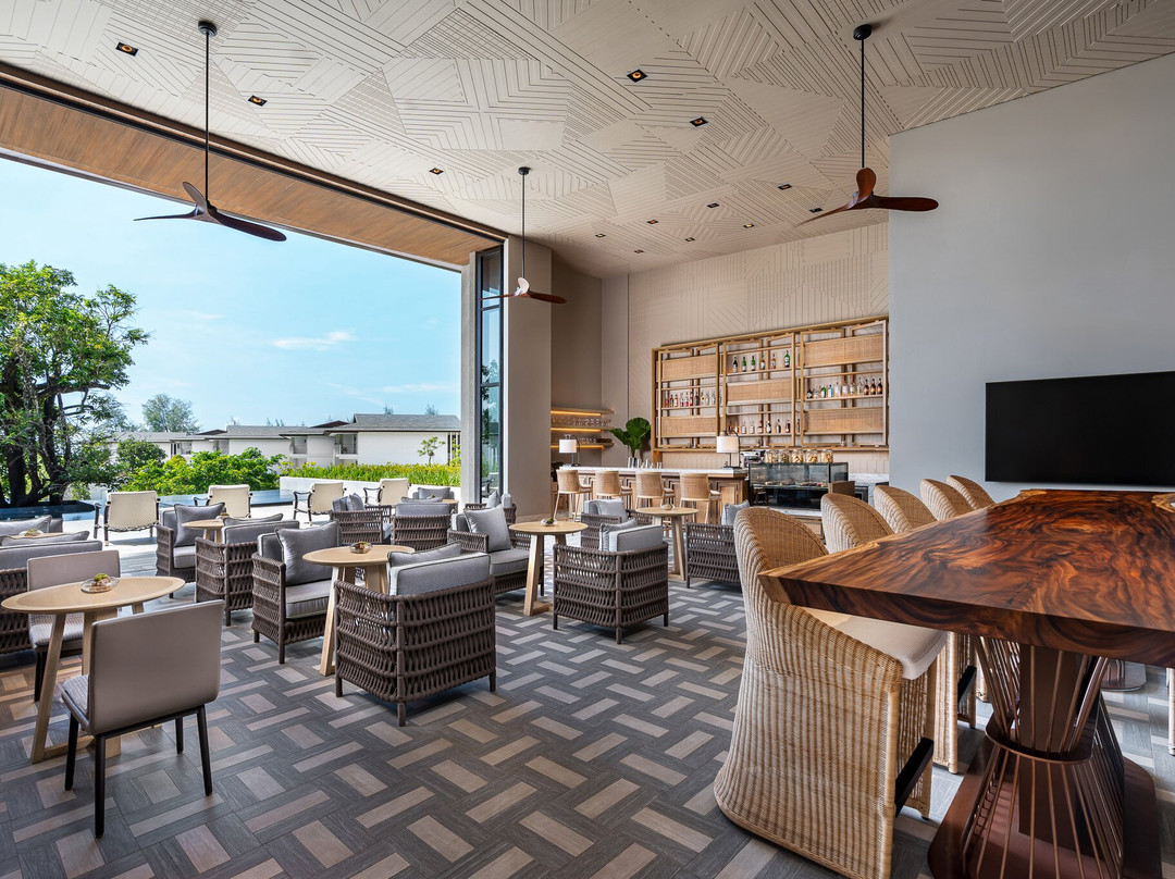 Greatroom & Bar