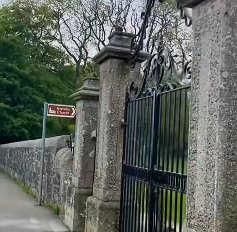 St Michael and All Angels' Church景点图片