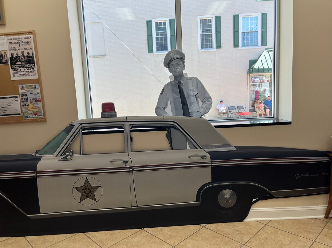 The Mount Airy Visitors Center-Mount Airy必去景点