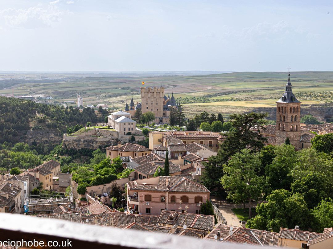 Torre Campanario De La Catedral-塞哥维亚必去景点