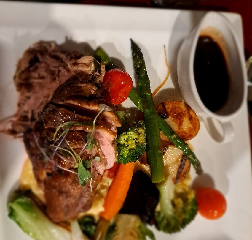 埃斯普勒纳河套房酒店主图